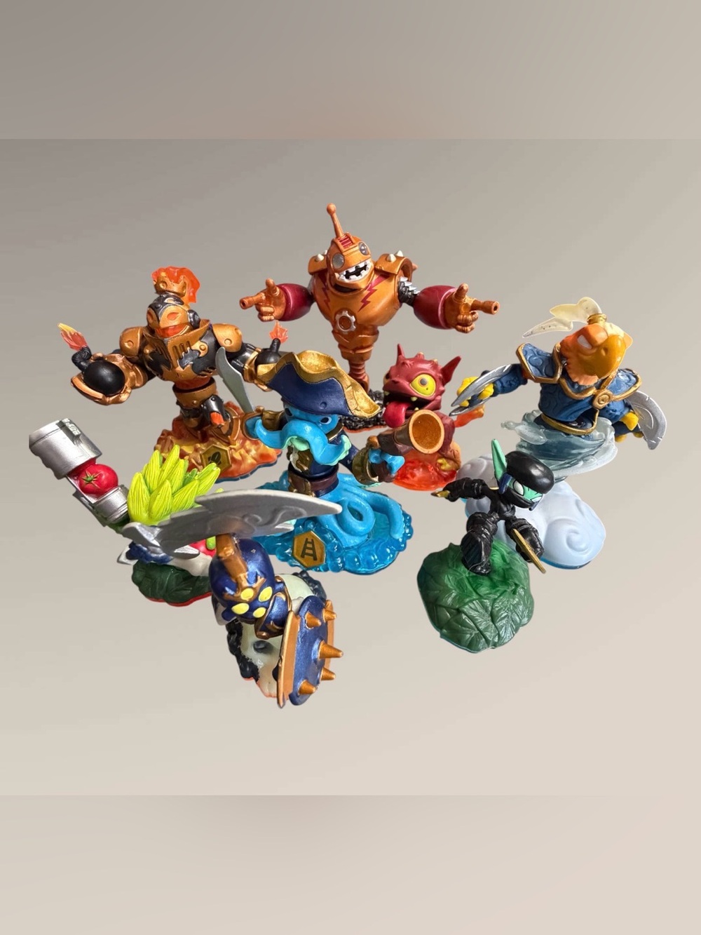Lot of 8 Skylanders Toys
